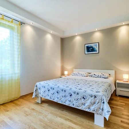 Apartments Ady マリ・ロシニュ エクステリア 写真