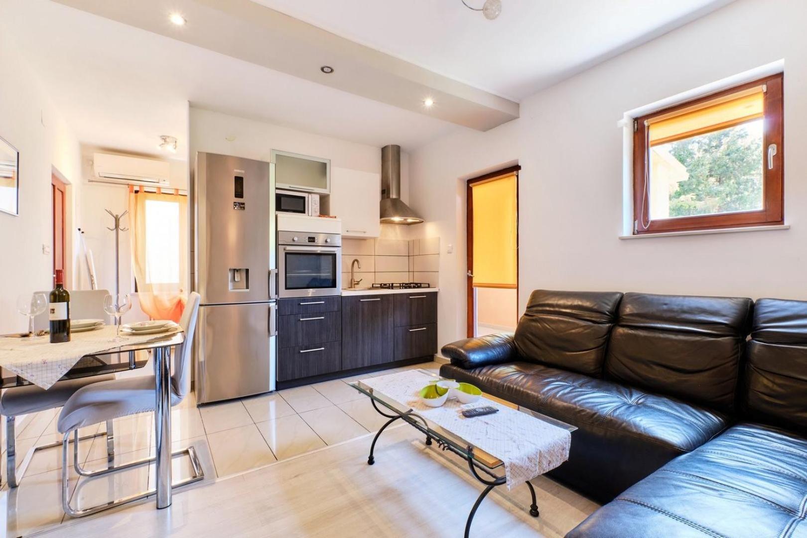 Apartments Ady マリ・ロシニュ エクステリア 写真
